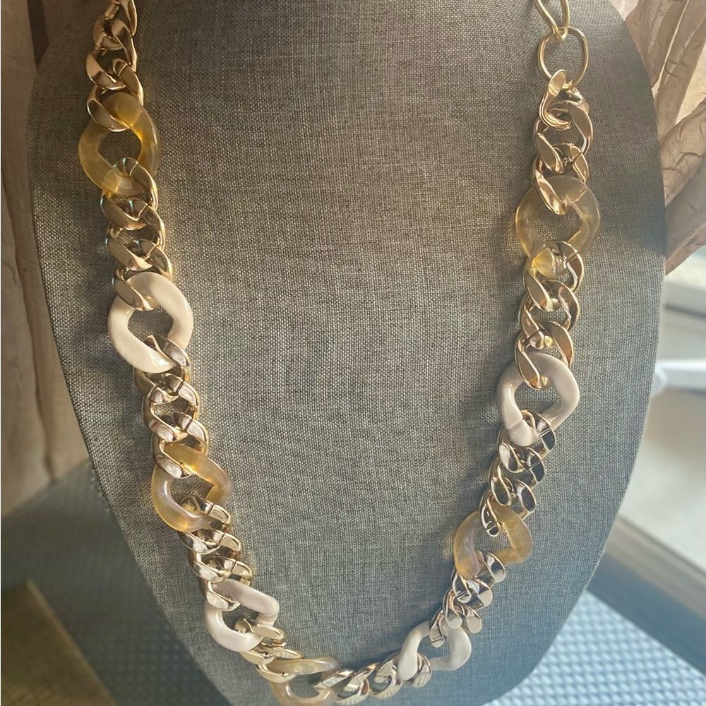 Chunky Acrylic Link Necklace